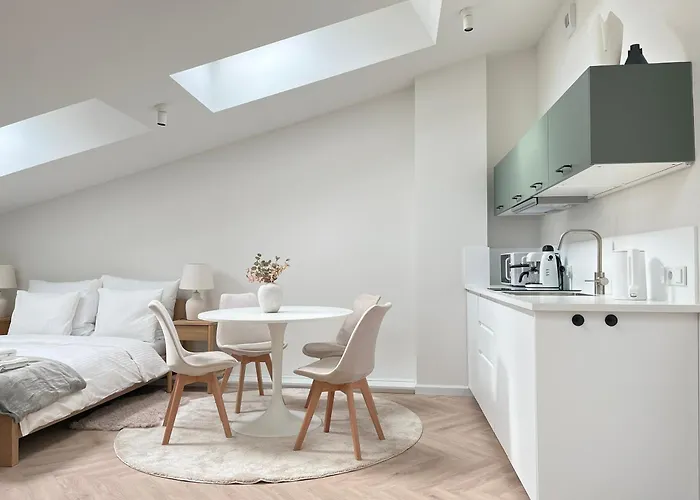 Premium With Air Conditioning For Couples In The Heart Of Krakow, Main Square