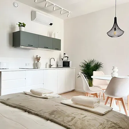 Premium With Air Conditioning For Couples In The Heart Of Krakow, Main Square *