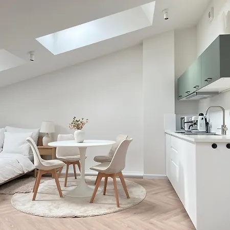 Premium With Air Conditioning For Couples In The Heart Of Krakow, Main Square