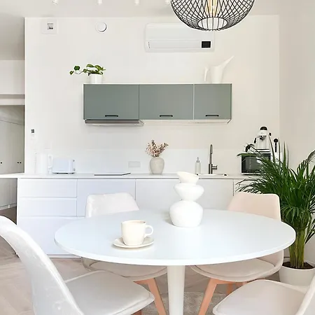 Апартаменты Premium With Air Conditioning For Couples In The Heart Of Krakow, Main Square