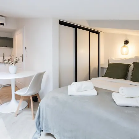Premium With Air Conditioning For Couples In The Heart Of Krakow, Main Square *