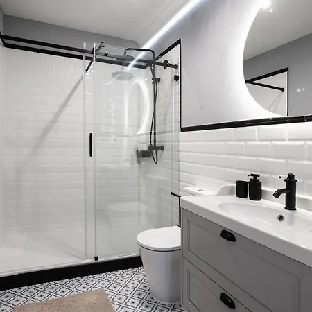 Premium With Air Conditioning For Couples In The Heart Of Krakow, Main Square Краков