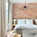 Premium With Air Conditioning For Couples In The Heart Of Krakow, Main Square * 크라쿠프