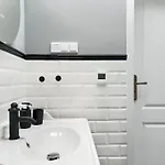 아파트 Premium With Air Conditioning For Couples In The Heart Of Krakow, Main Square